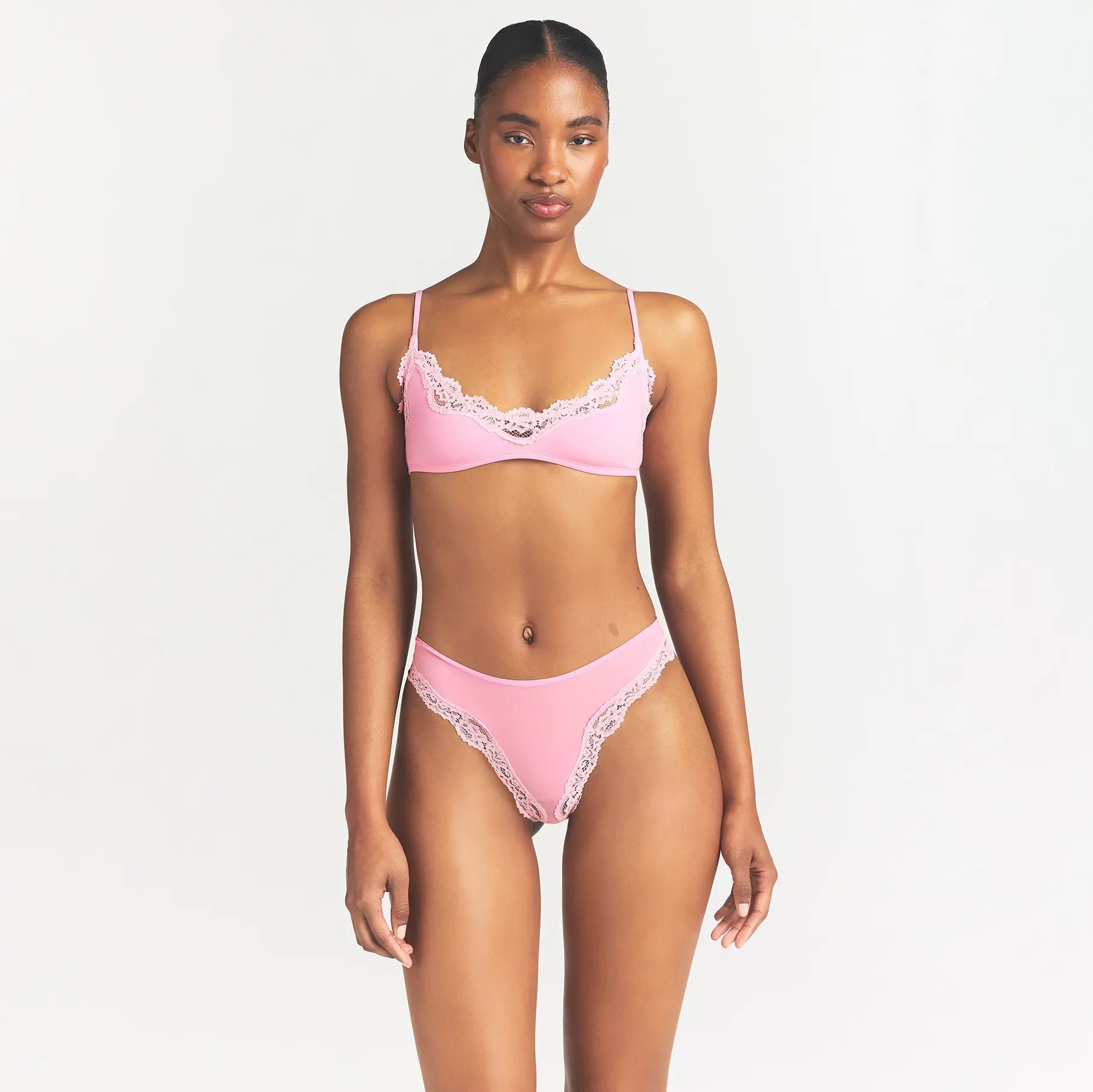 FITS EVERYBODY LACE TANGA | BUBBLE GUM TONAL