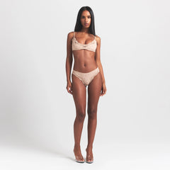 FITS EVERYBODY LACE TANGA | MICA SKETCHED HEARTS