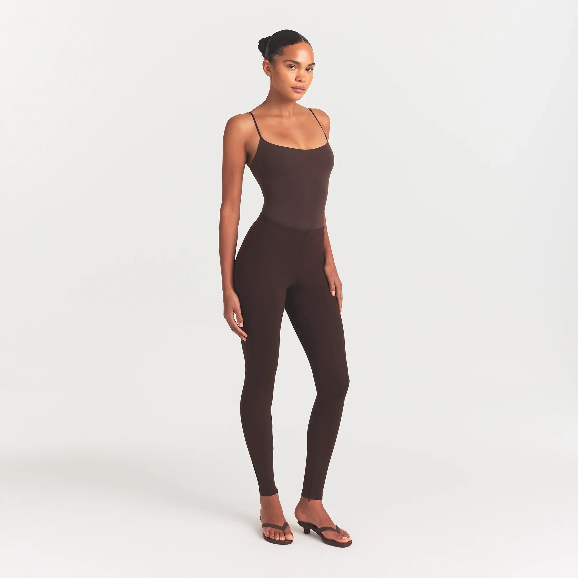 THE ESSENTIAL COLLECTION HIGH-WAISTED LEGGING | ESPRESSO