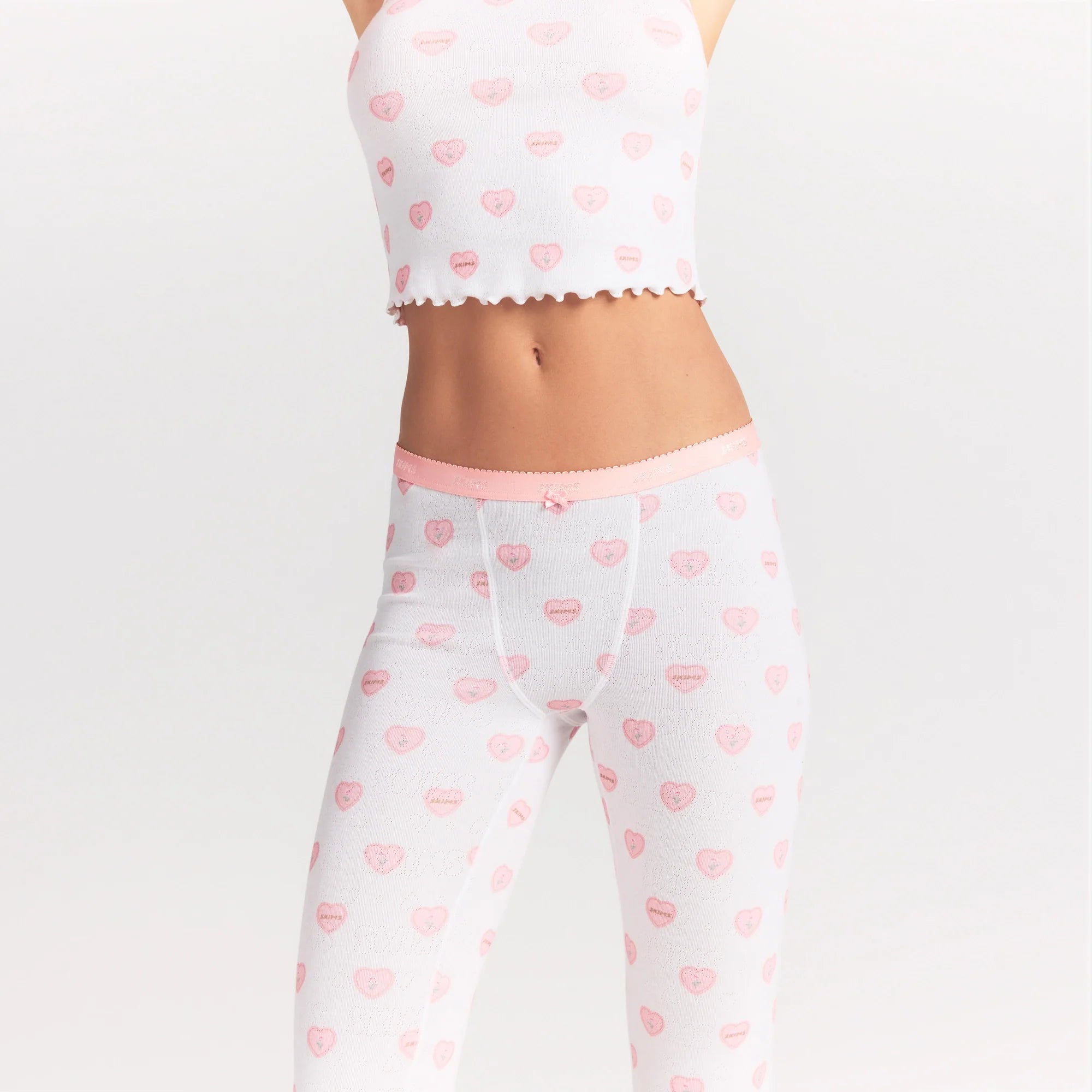 LOGO POINTELLE CAPRI | SNOW LACE HEARTS