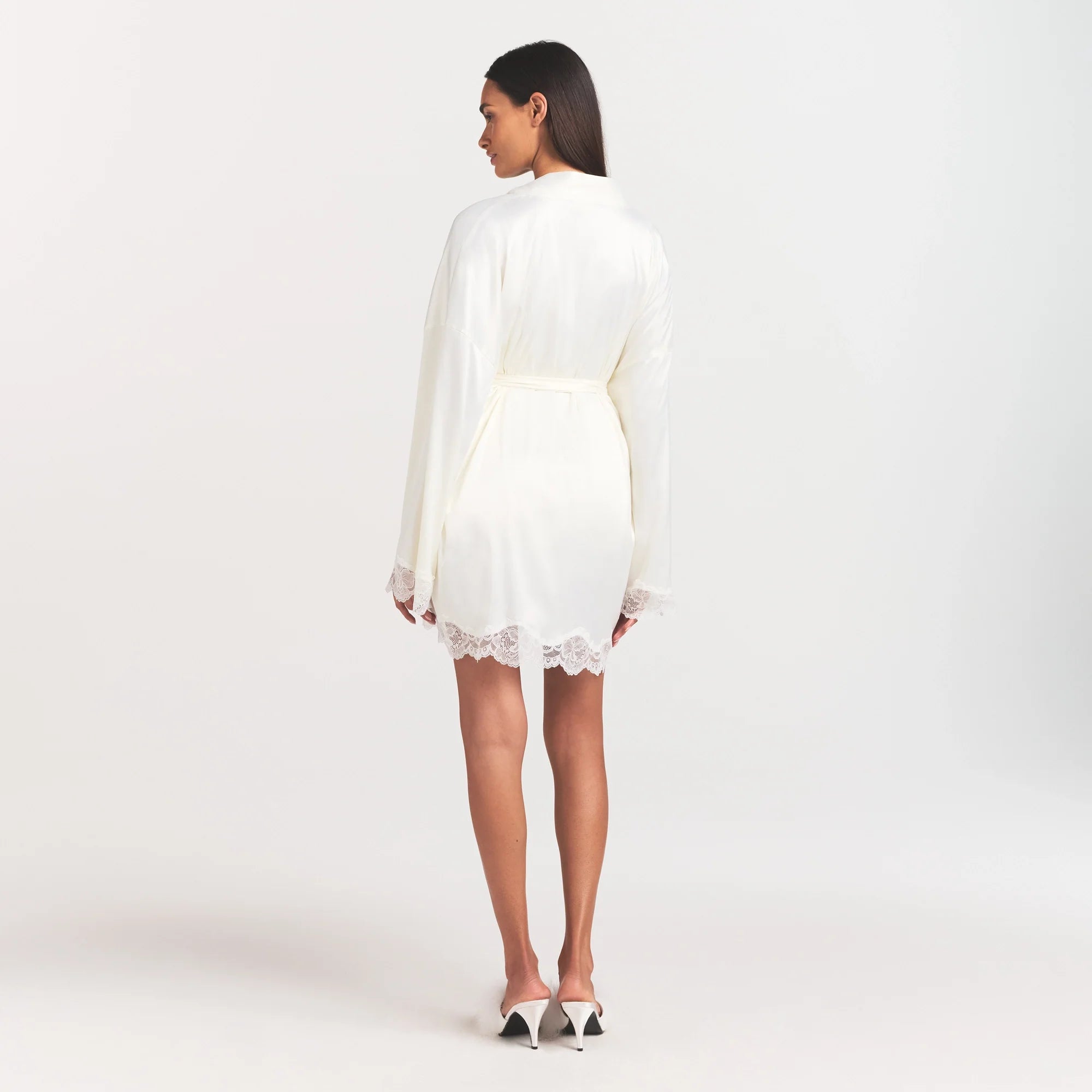 WOVEN SHINE LACE ROBE | IVORY