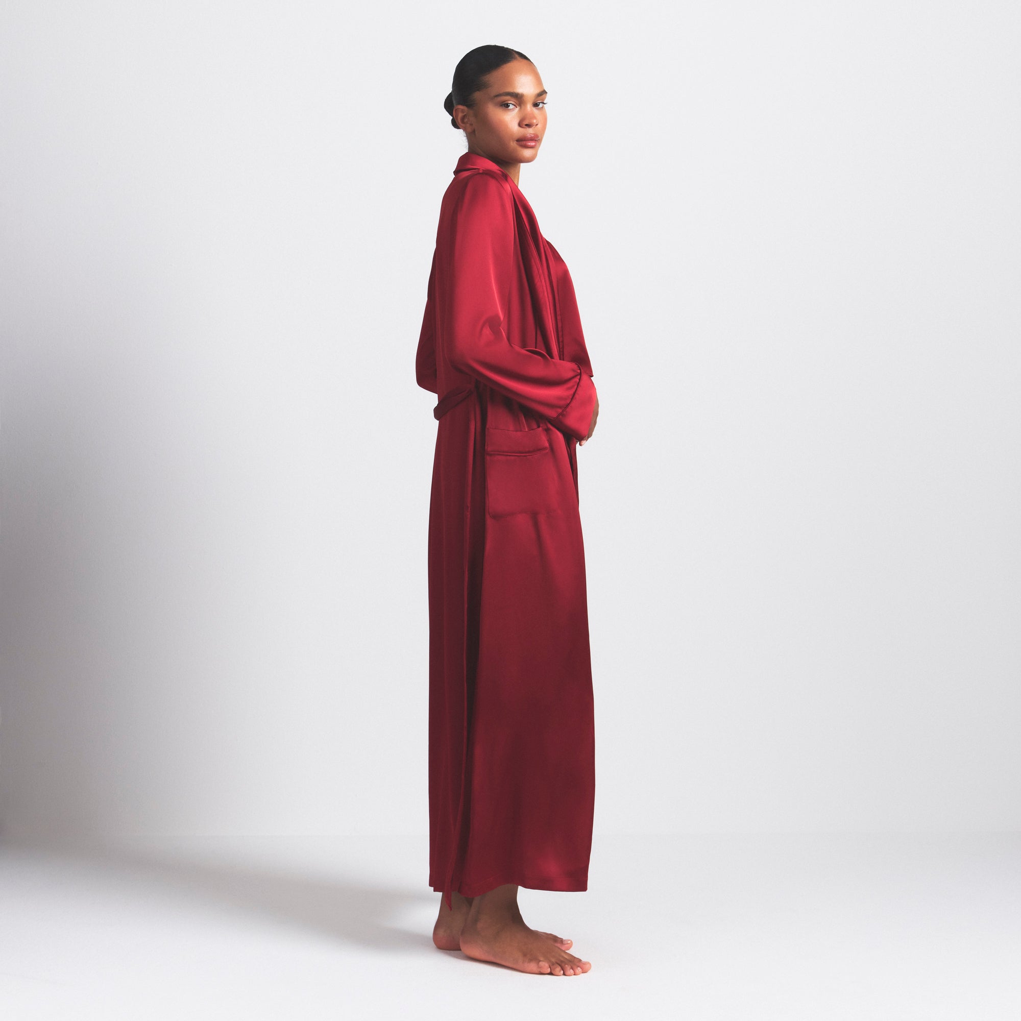 WOVEN SHINE LONG ROBE | BRICK