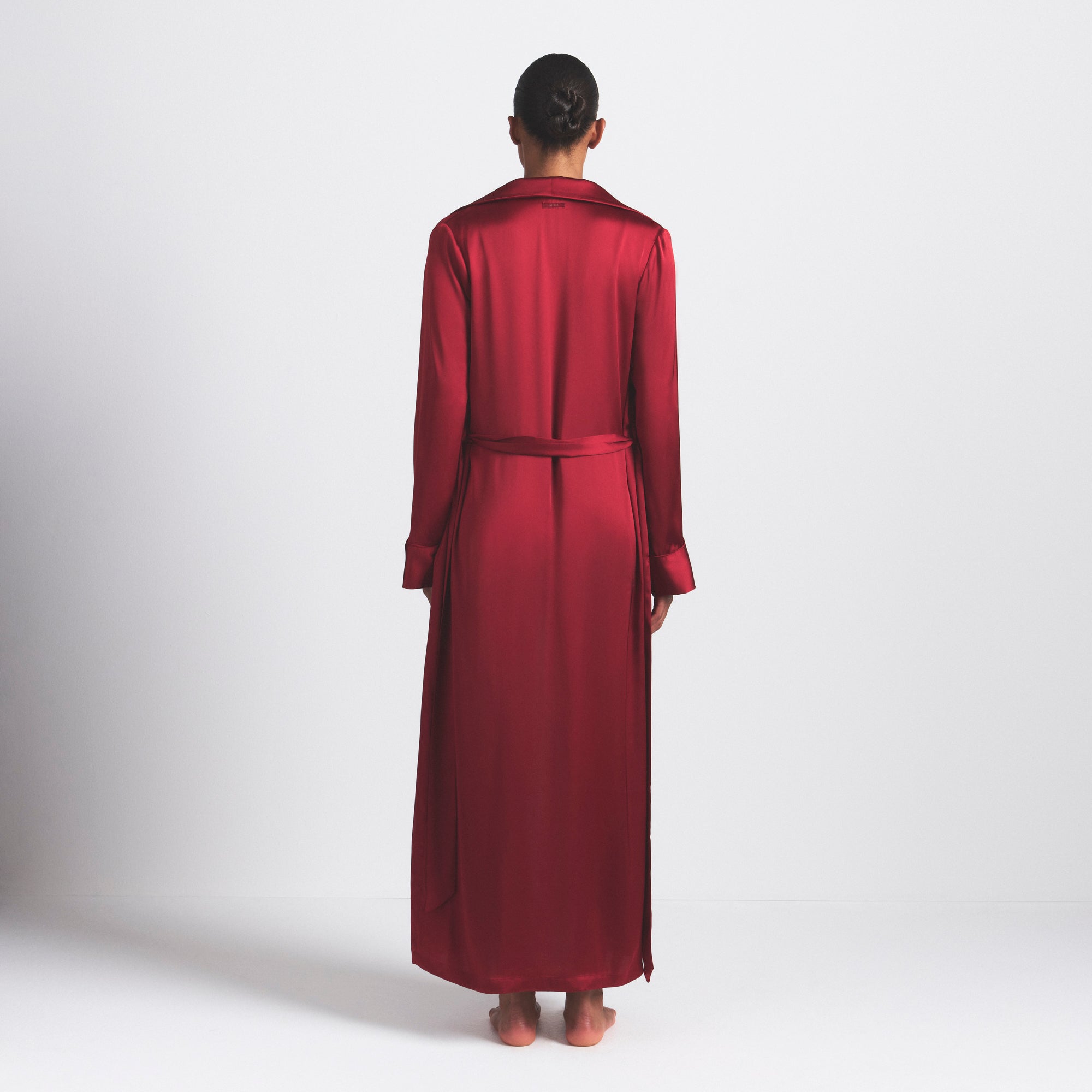 WOVEN SHINE LONG ROBE | BRICK