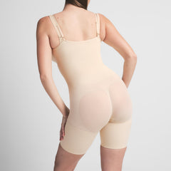 SEAMLESS SCULPT BUTT LIFTING OPEN BUST BODYSUIT | SAND