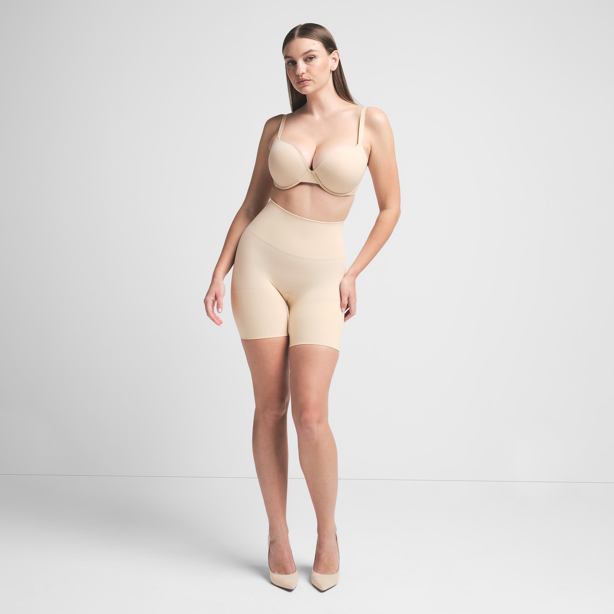 SEAMLESS SCULPT BUTT LIFTING SHORT | SAND