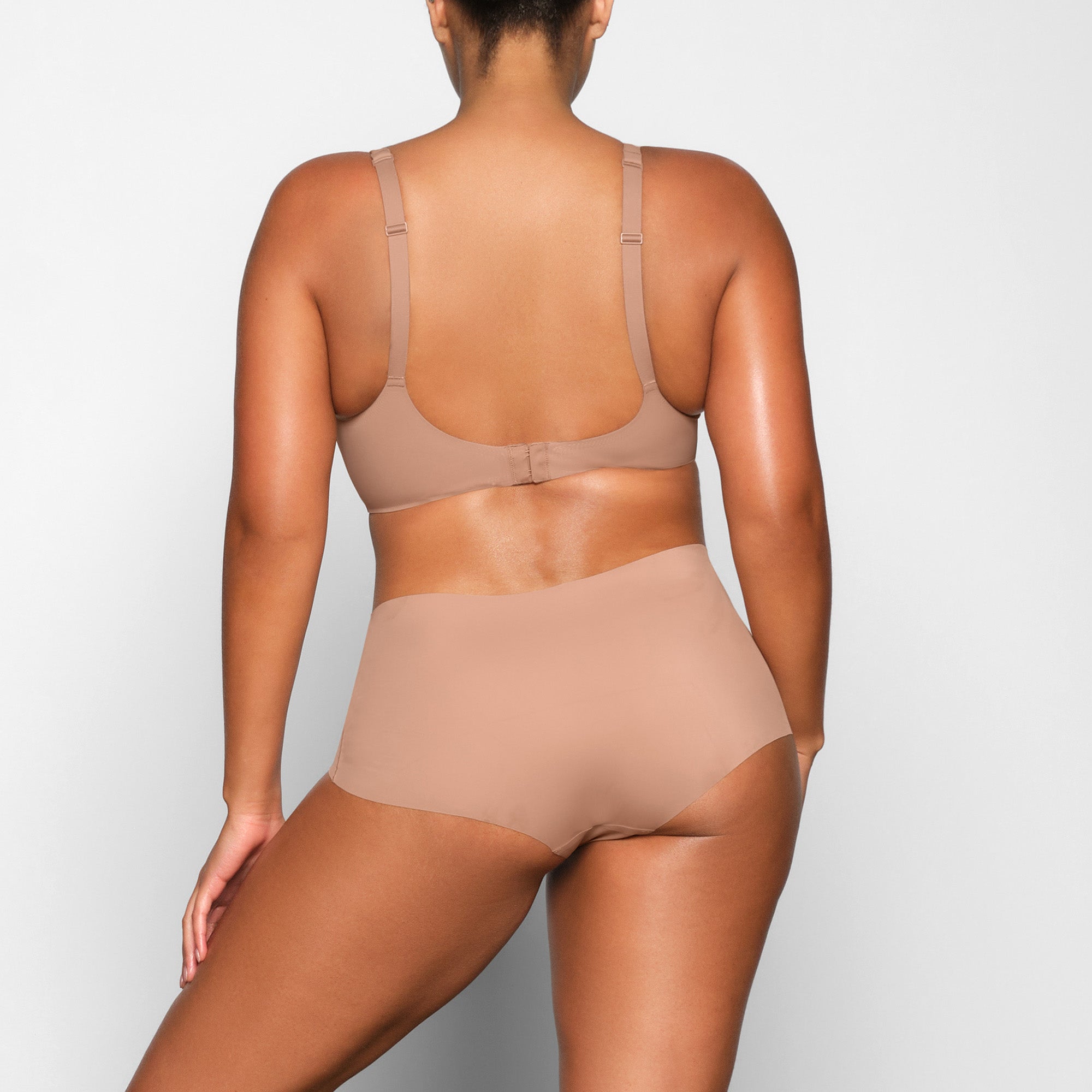 NAKED SCOOP BRALETTE | SIENNA