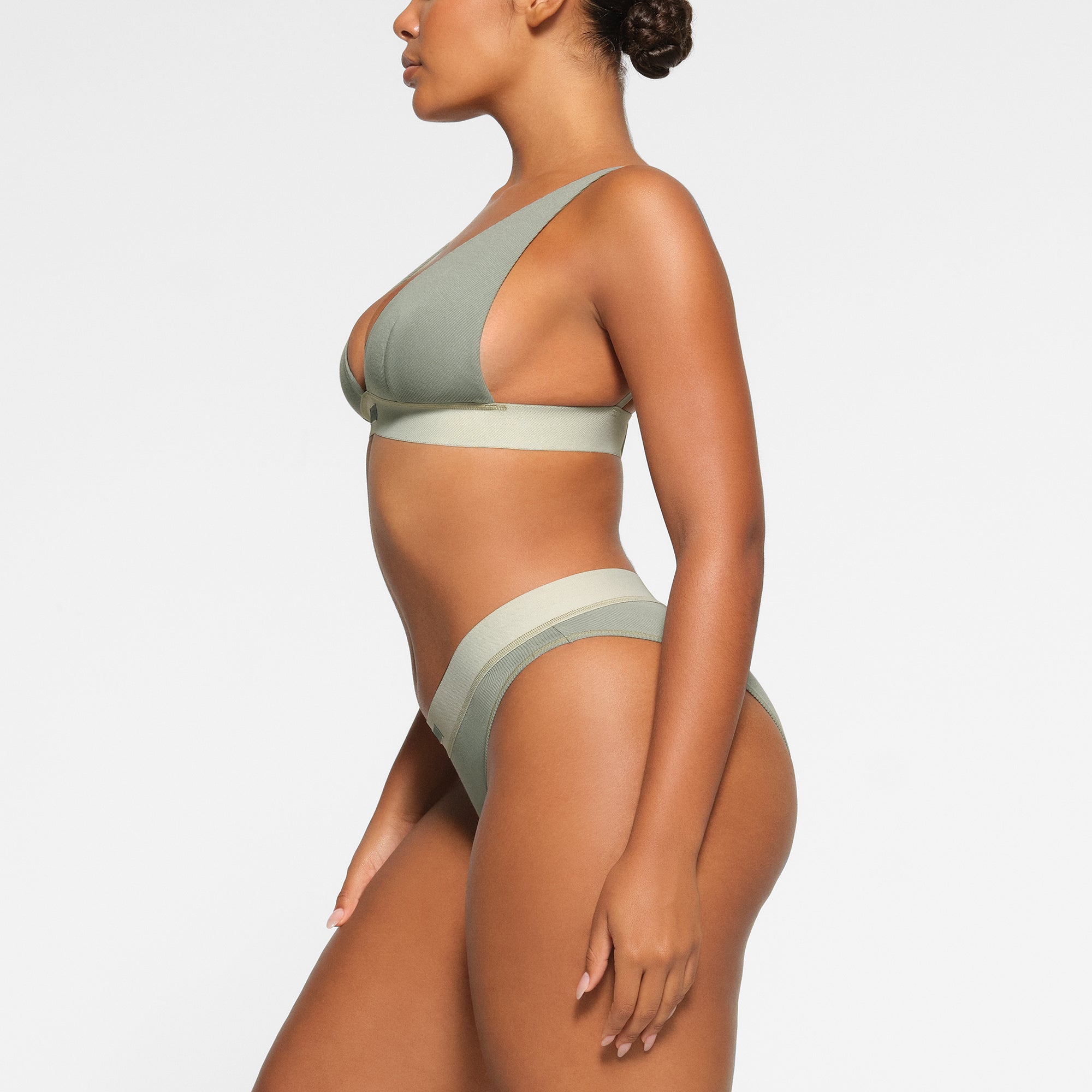 COTTON RIB PLUNGE BRALETTE | MINERAL