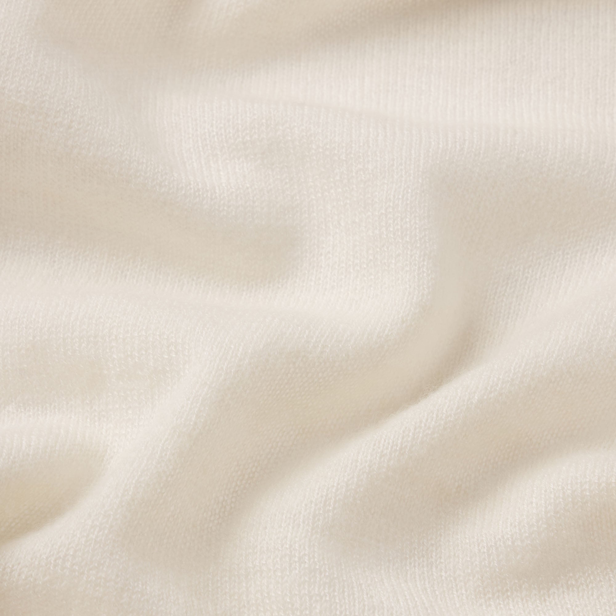 FEATHERWEIGHT CASHMERE TEE | EGRET