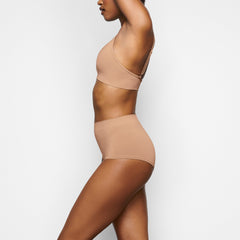 SOFT SMOOTHING SEAMLESS BOY SHORT | OCHRE