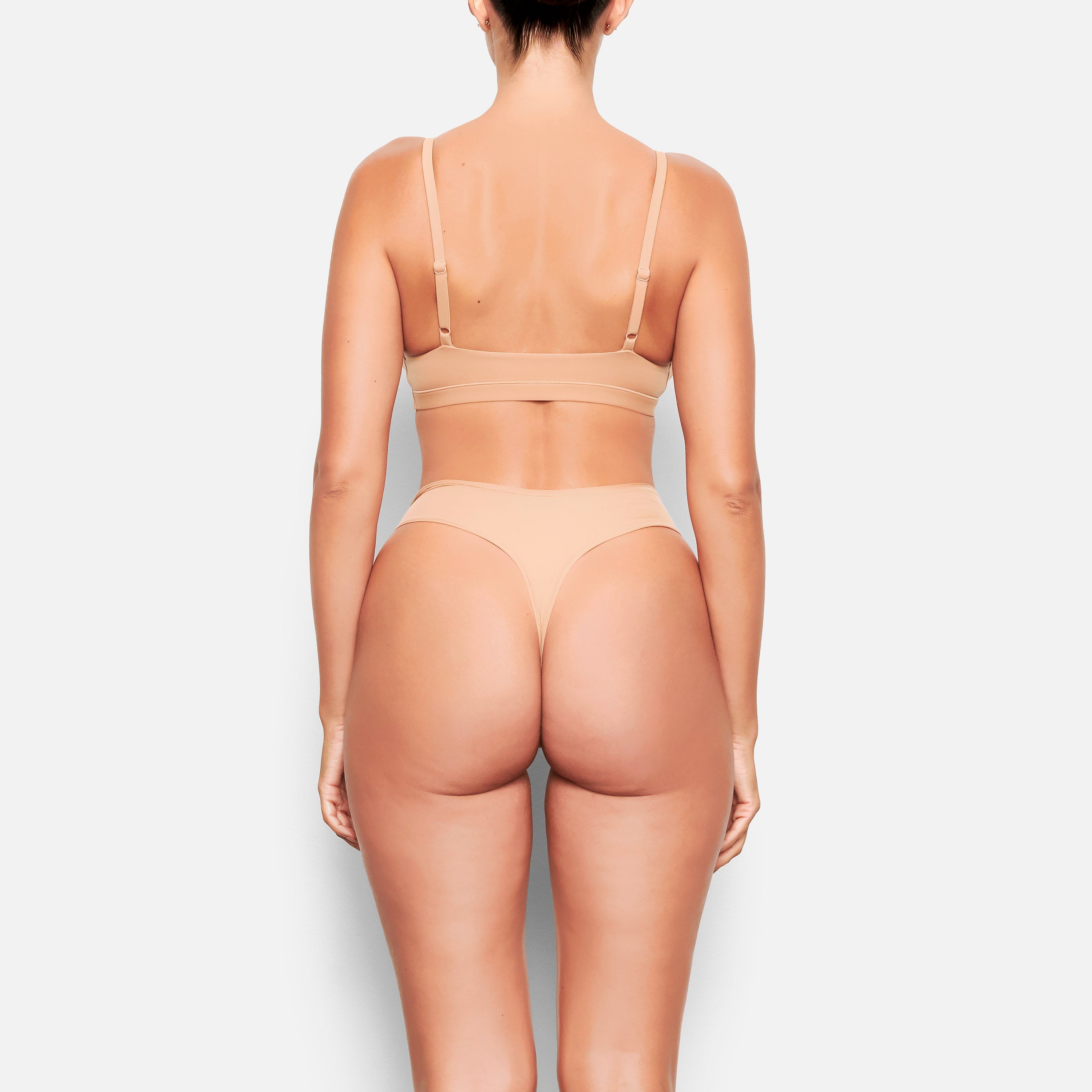 FITS EVERYBODY DIPPED FRONT THONG | OCHRE
