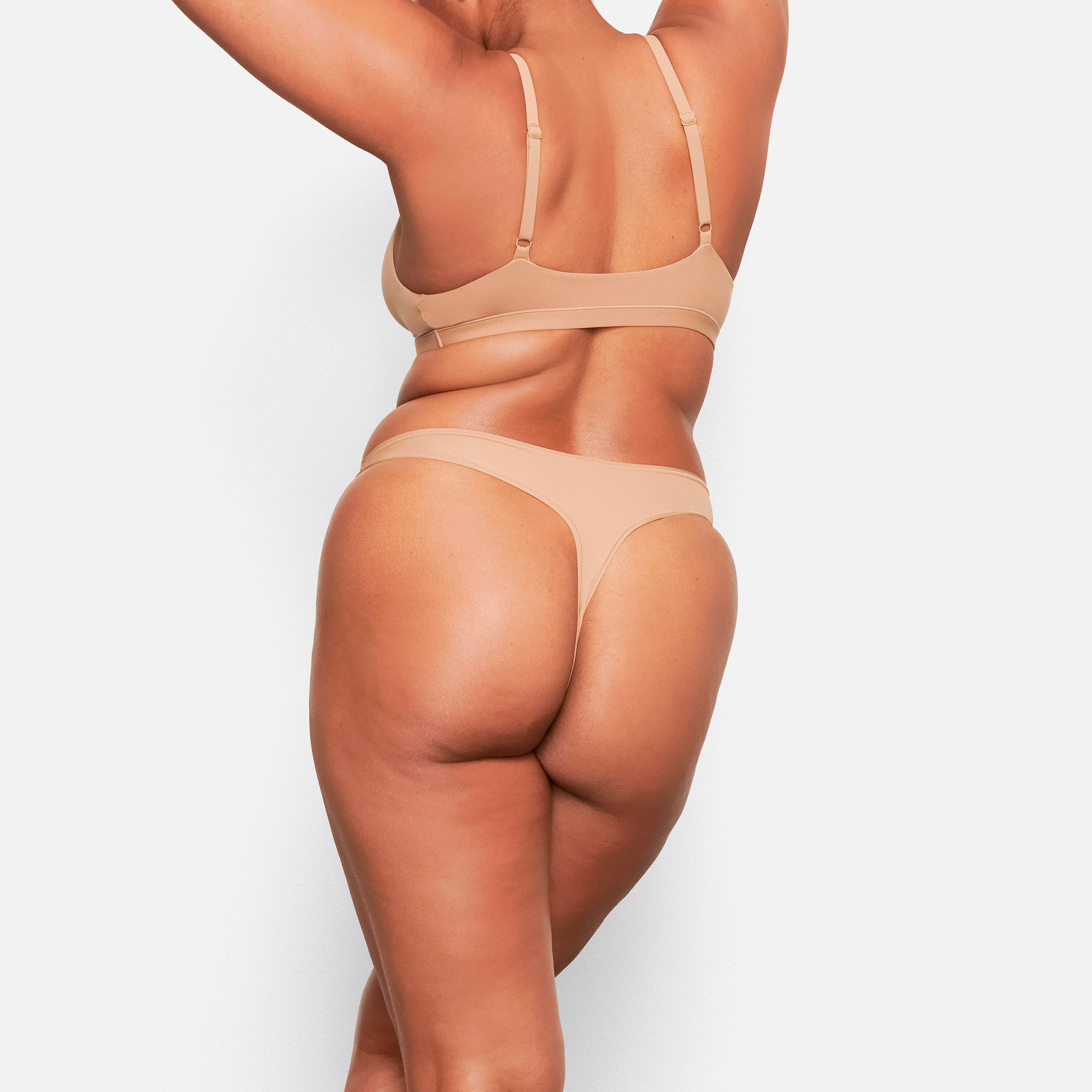 FITS EVERYBODY DIPPED FRONT THONG | SIENNA