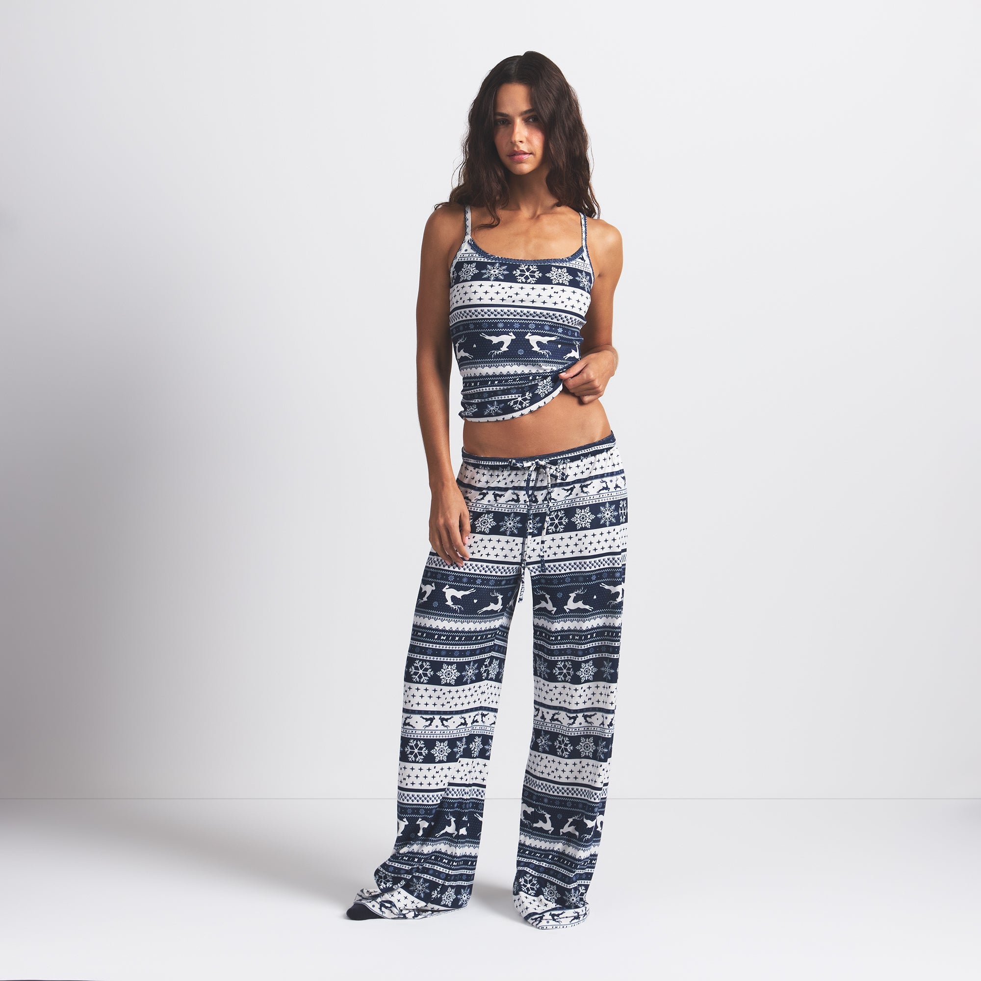 LOGO PLUSH POINTELLE CAMI | NAVY DEER FAIR ISLE