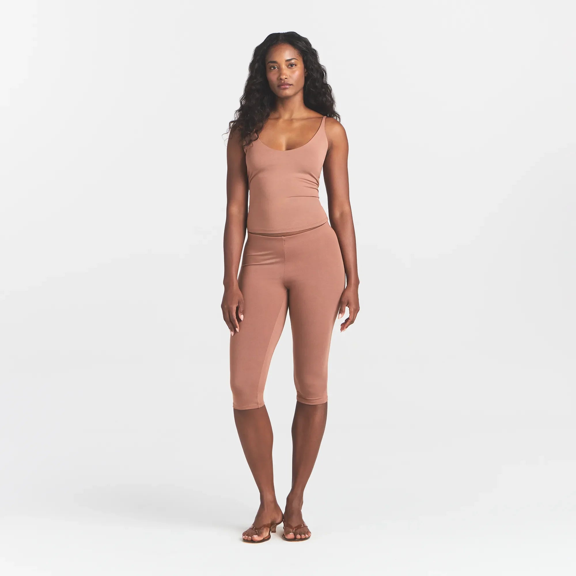 SMOOTH LAYERS SCOOP NECK CAMI | NUTMEG