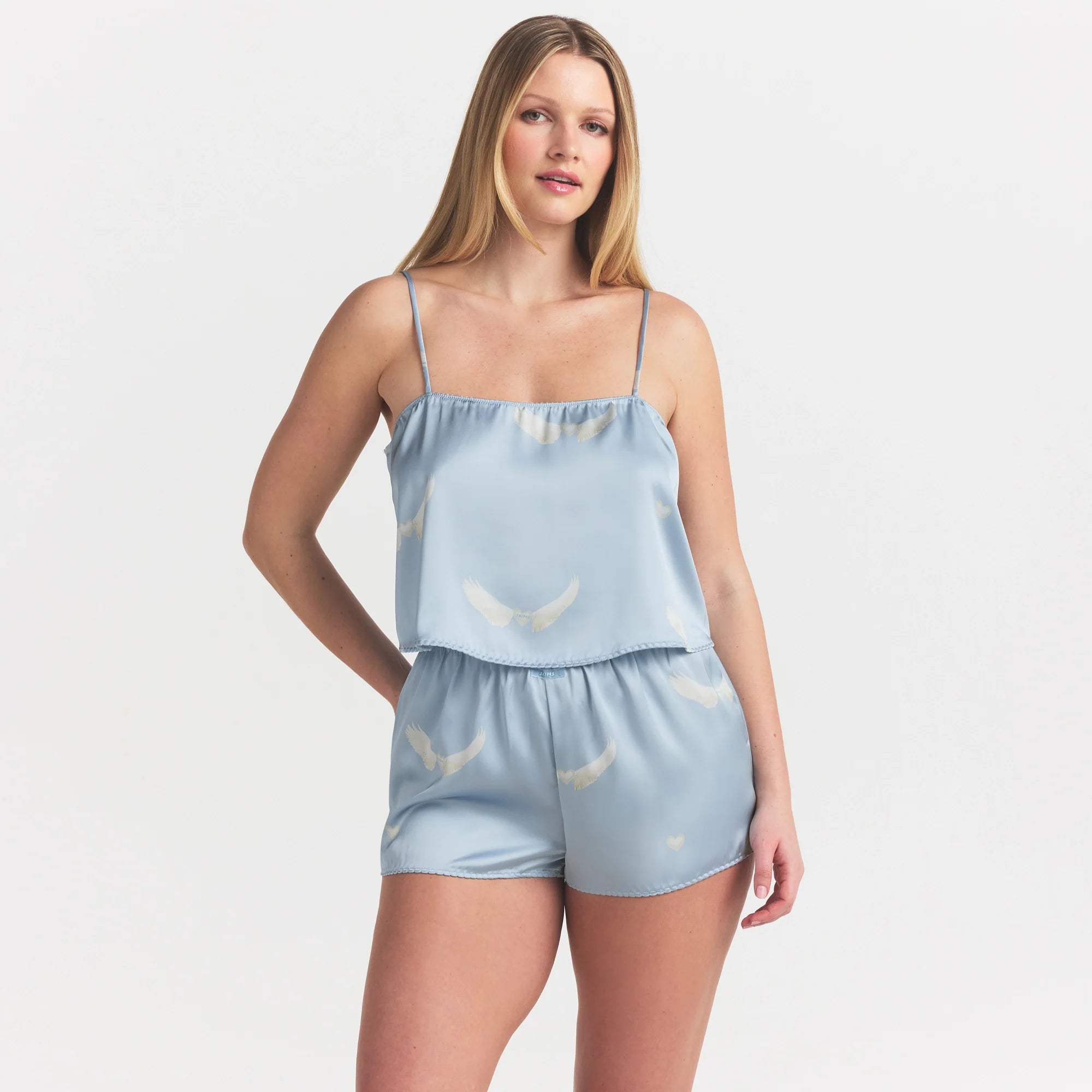 WOVEN SHINE CAMI AND SHORT SLEEP SET | AERO WING HEARTS PRINT