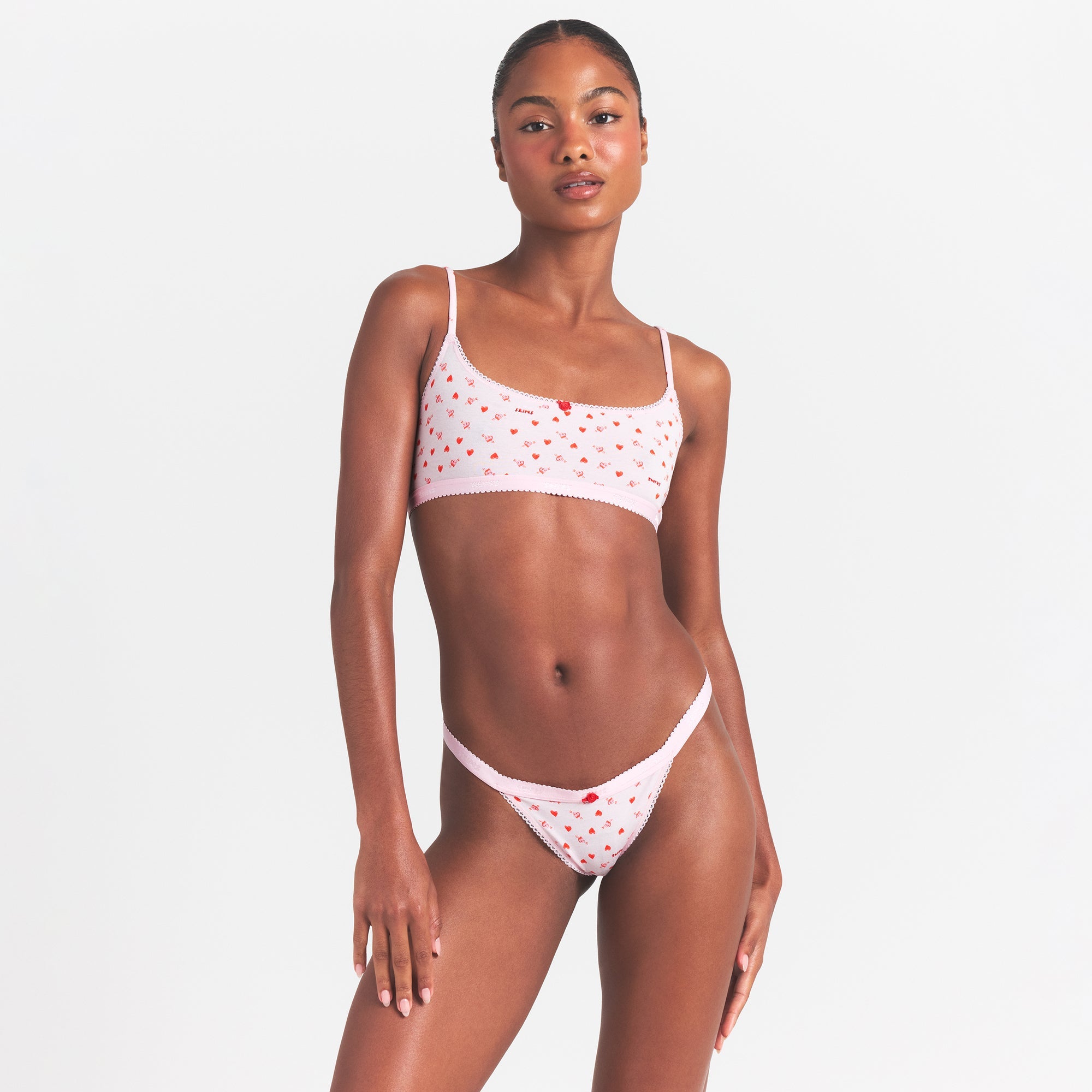LIGHTWEIGHT COTTON LOGO PICOT THONG | BABY PINK ARROWED HEARTS