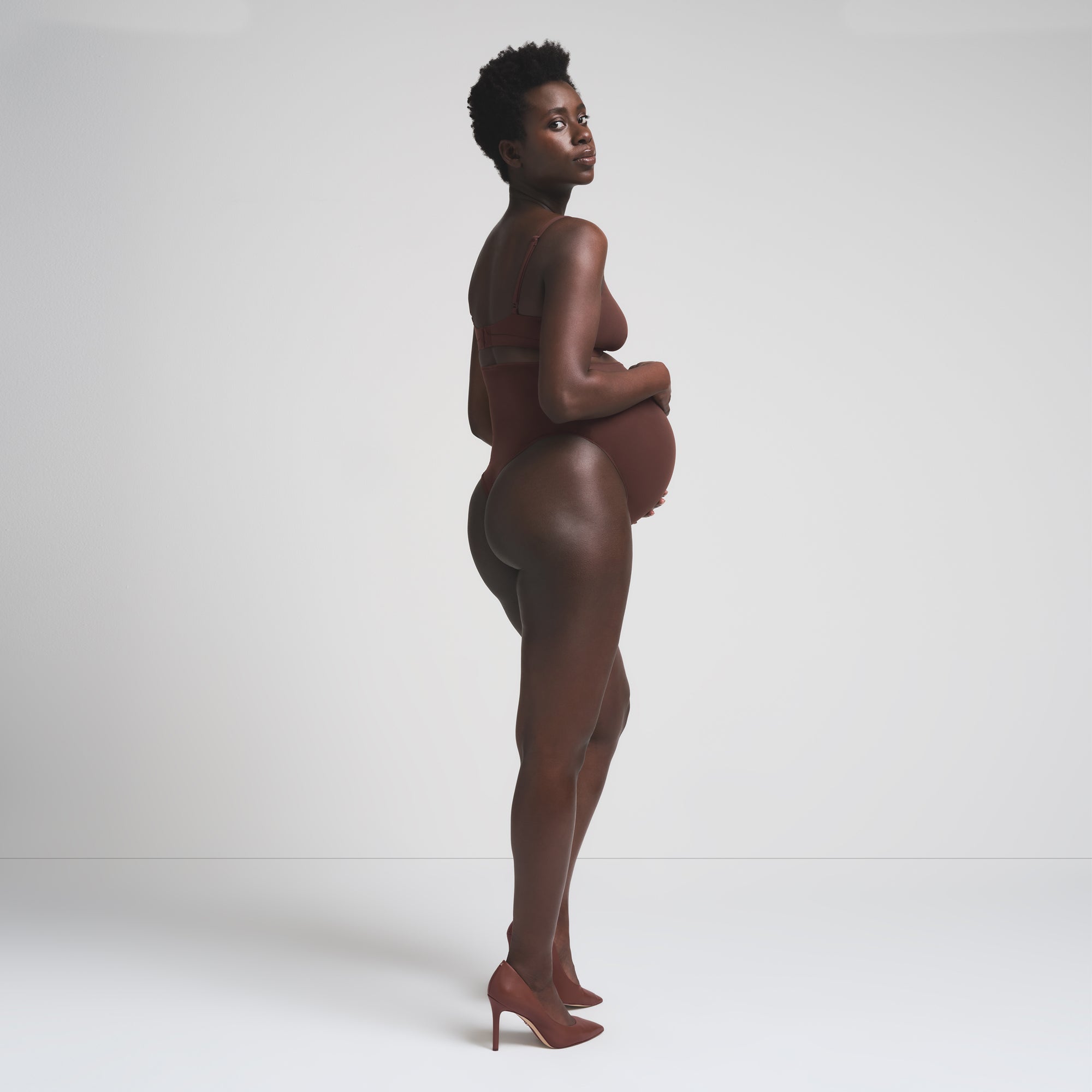FITS EVERYBODY MATERNITY HIGH-WAISTED THONG | COCOA