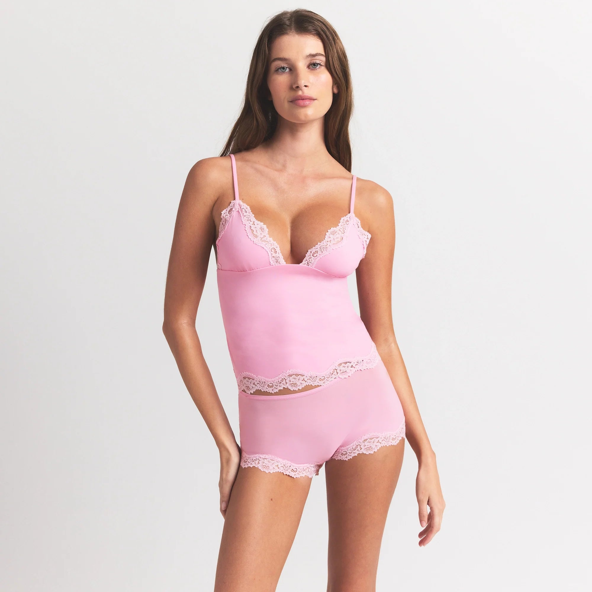 FITS EVERYBODY LACE TRIANGLE CAMI | BUBBLE GUM TONAL