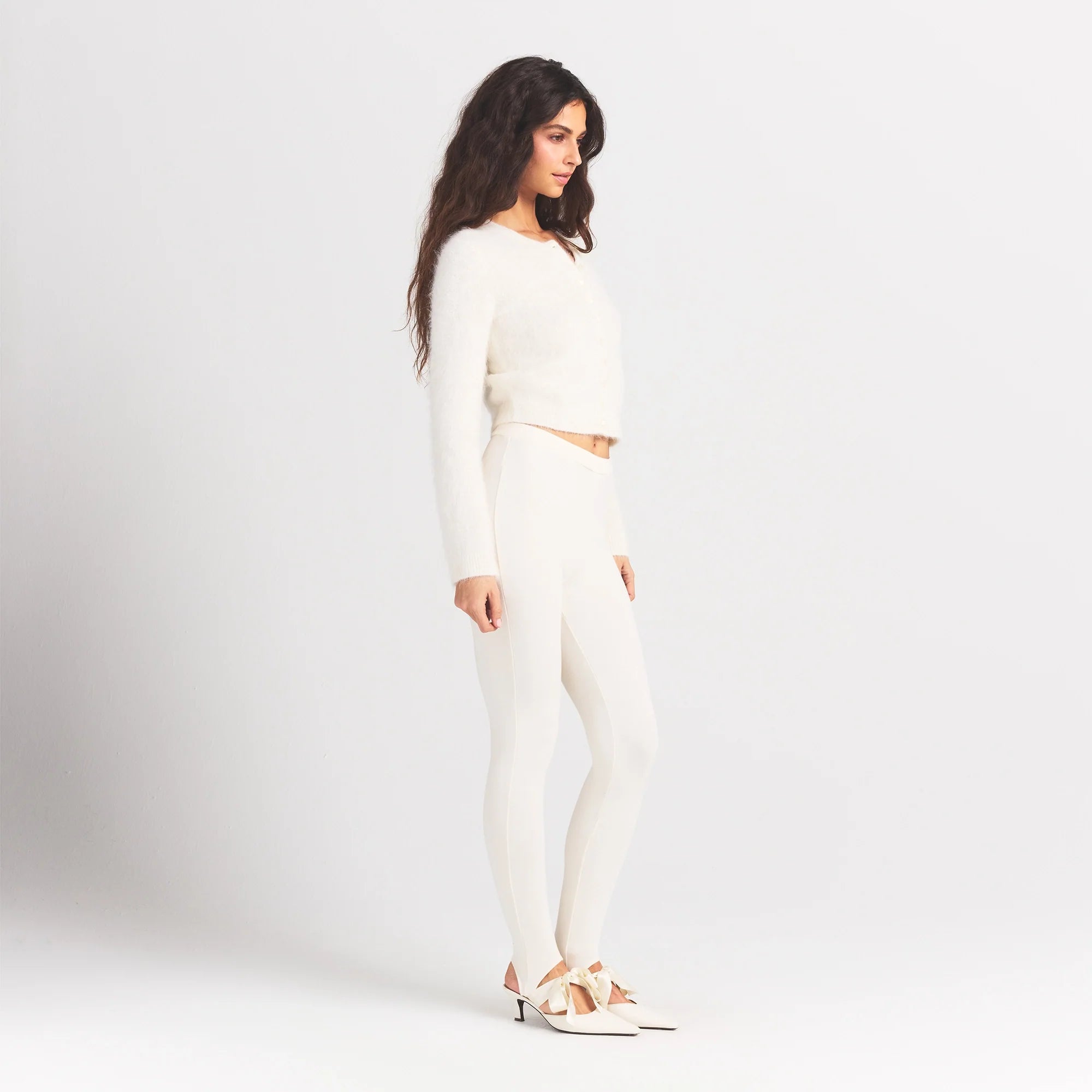 BRUSHED ALPACA LONG SLEEVE CARDIGAN | EGRET