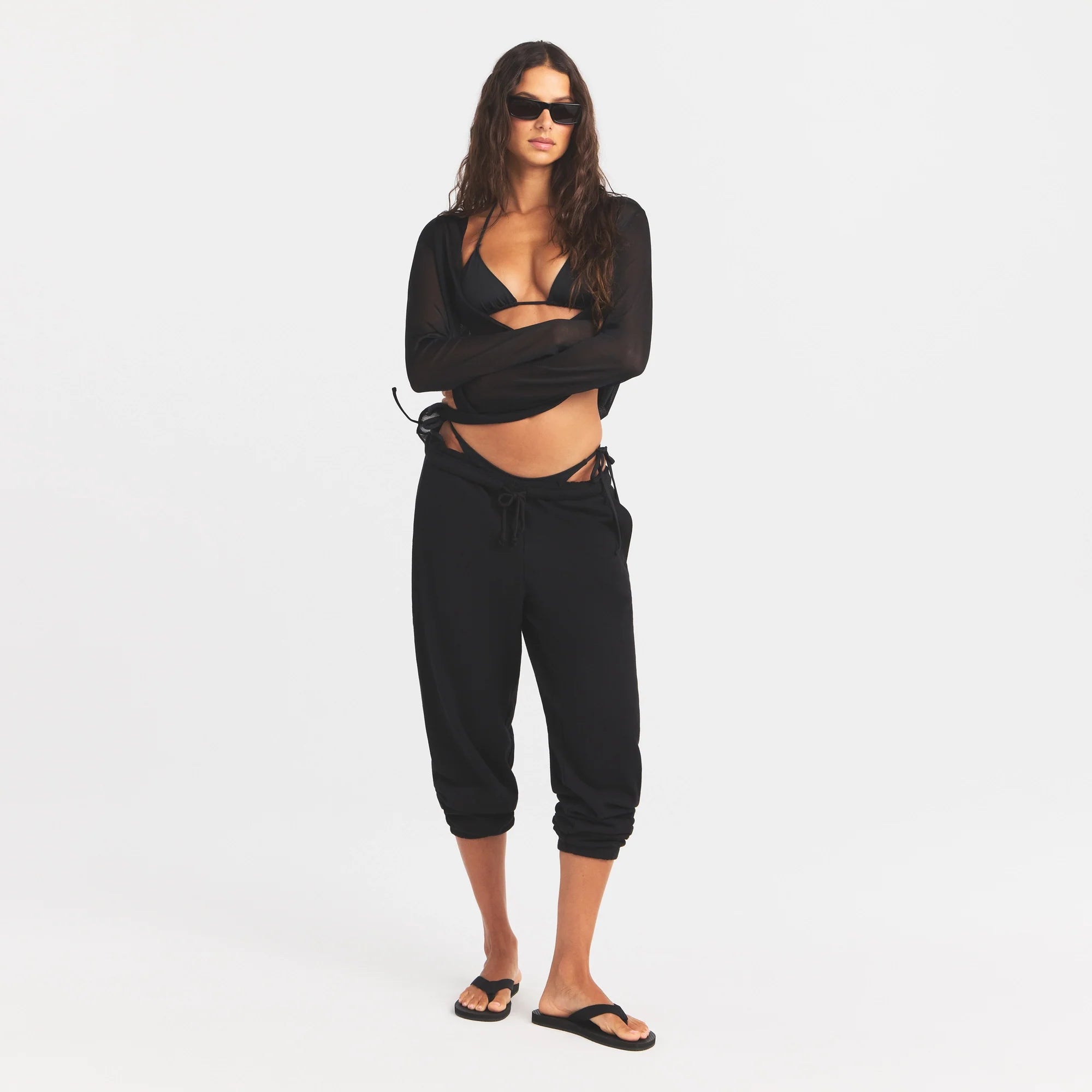 SLINKY KNIT DEEP PLUNGE TOP | OBSIDIAN