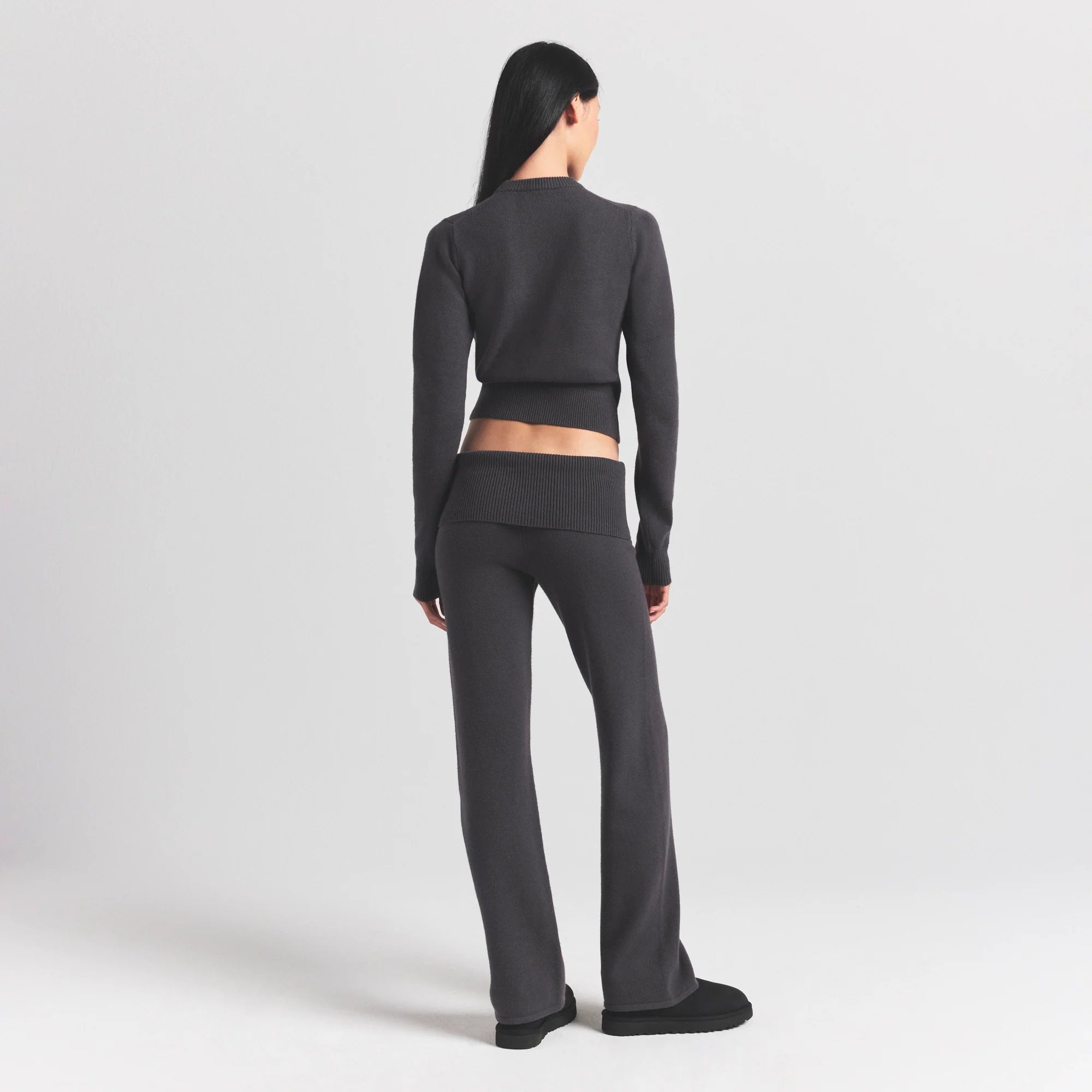 SWEATER KNITS RIBBED LONG SLEEVE FITTED CREW NECK | ASH