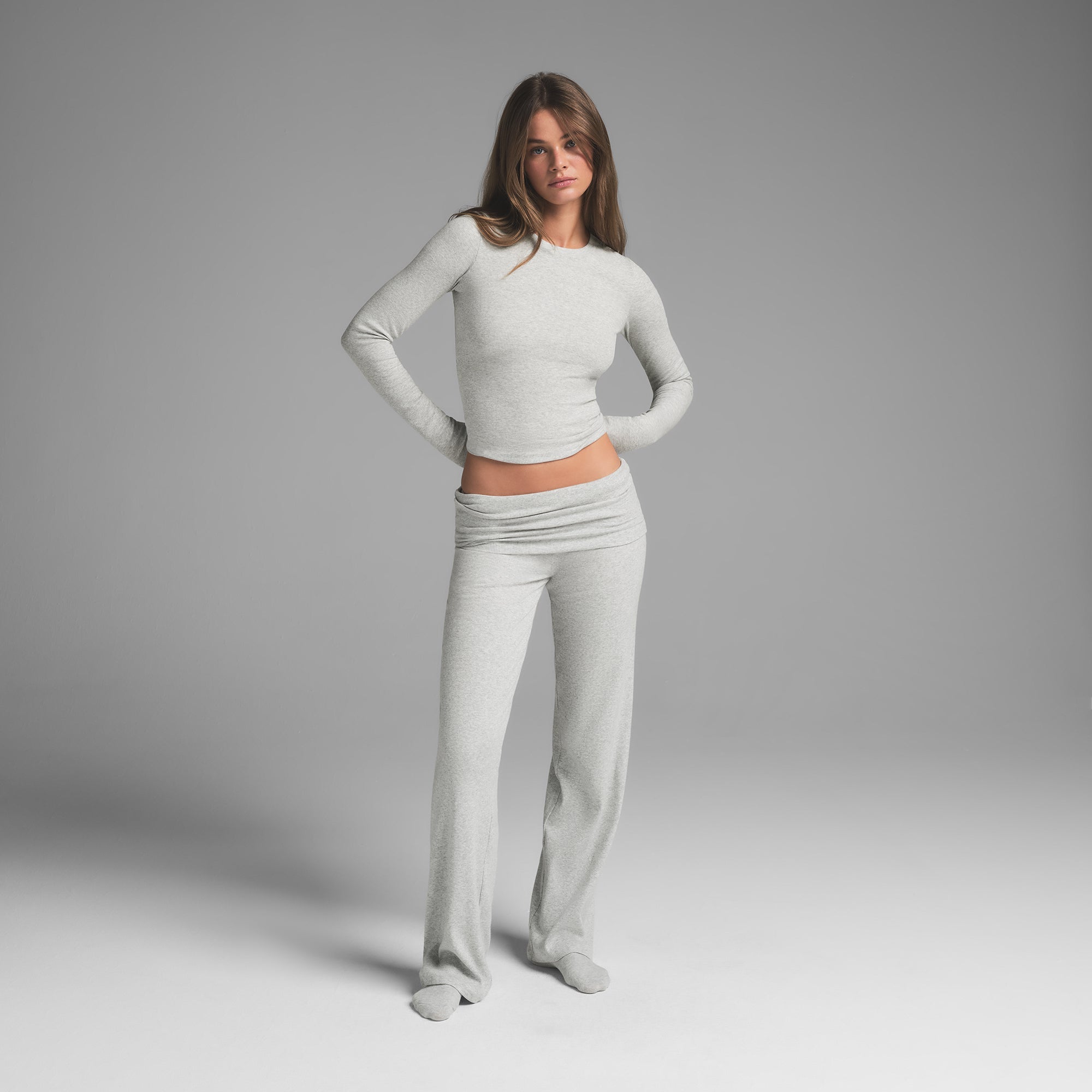 COTTON RIB LONG SLEEVE T-SHIRT | LIGHT HEATHER GREY
