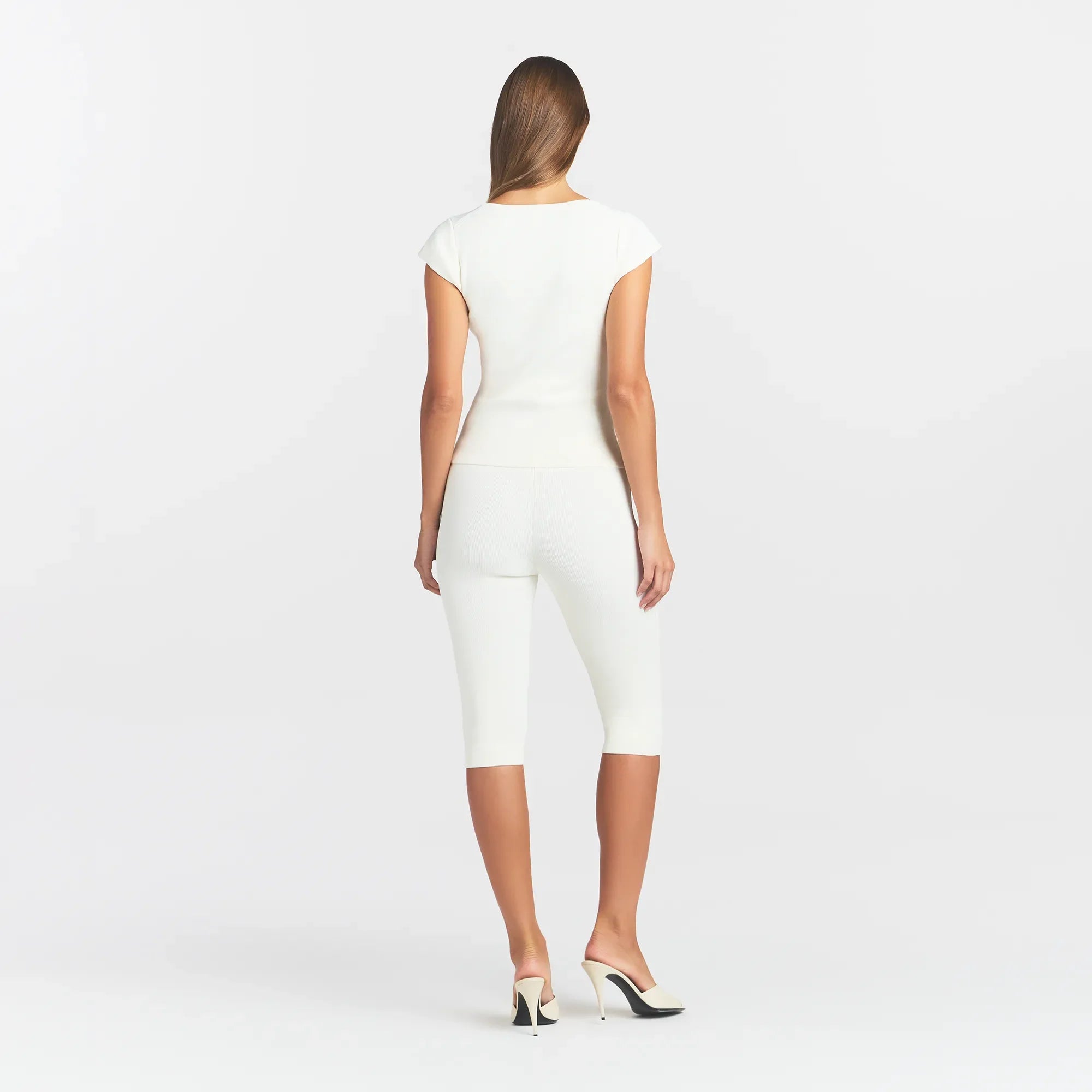 REFINED KNIT SCOOP NECK TOP | EGRET