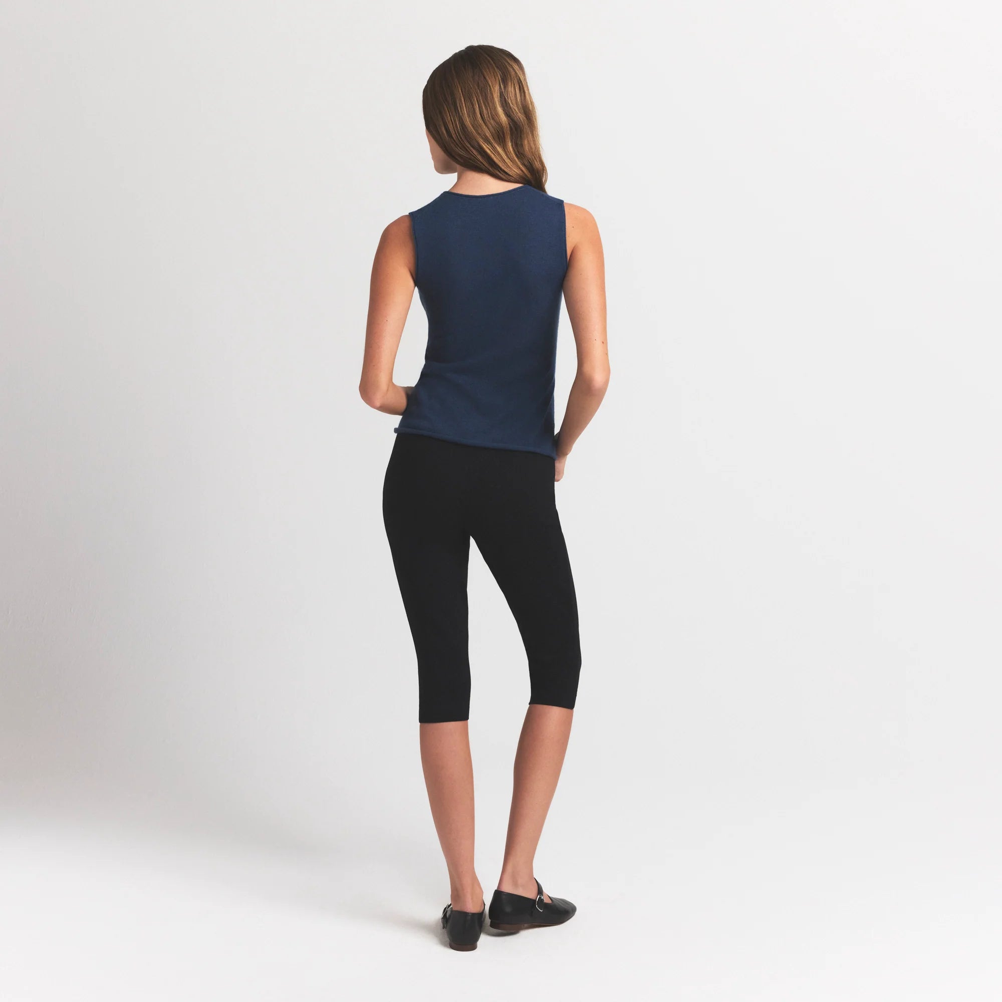 FEATHERWEIGHT CASHMERE SLEEVELESS TOP | INDIGO