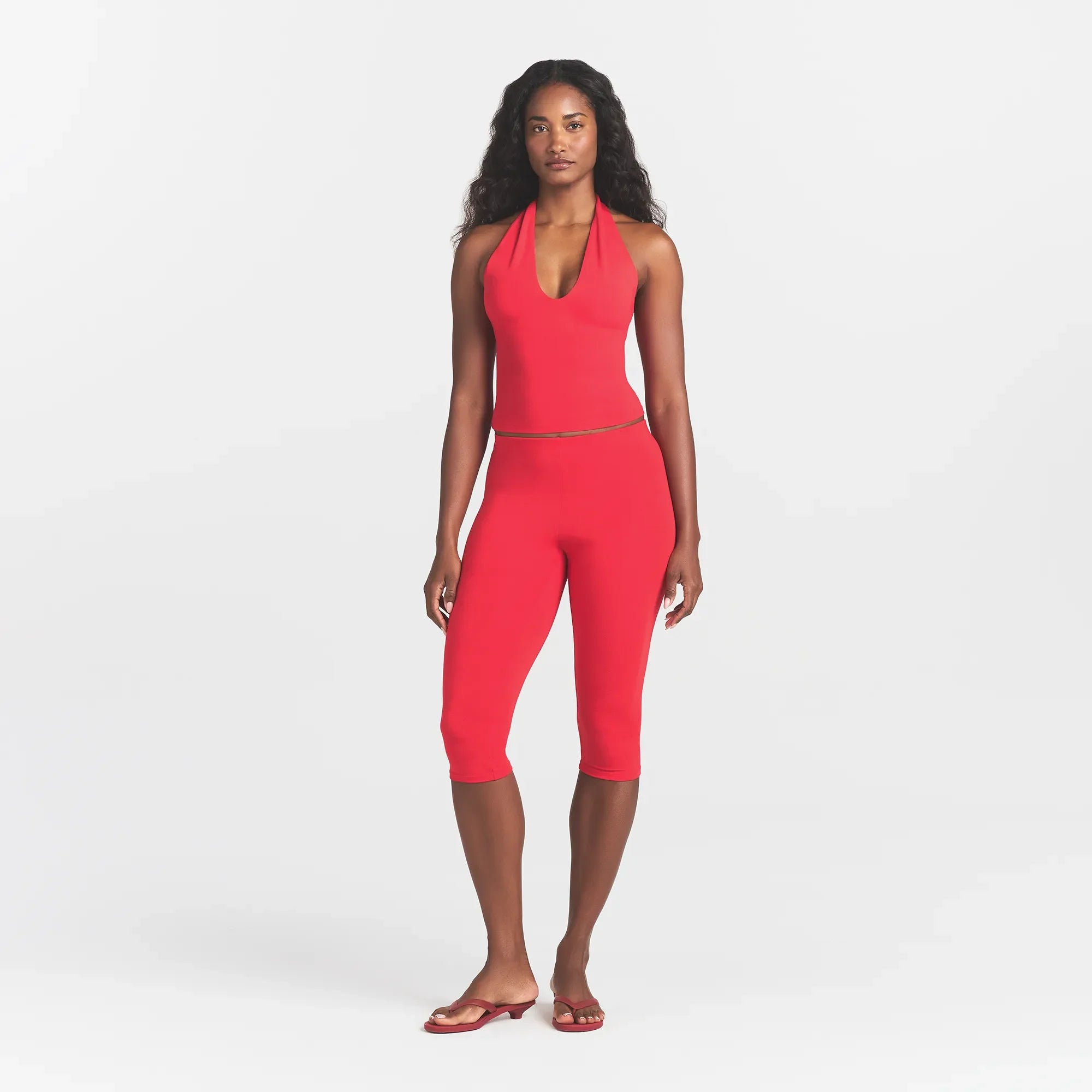 SMOOTH LAYERS HALTER TOP | CARMINE