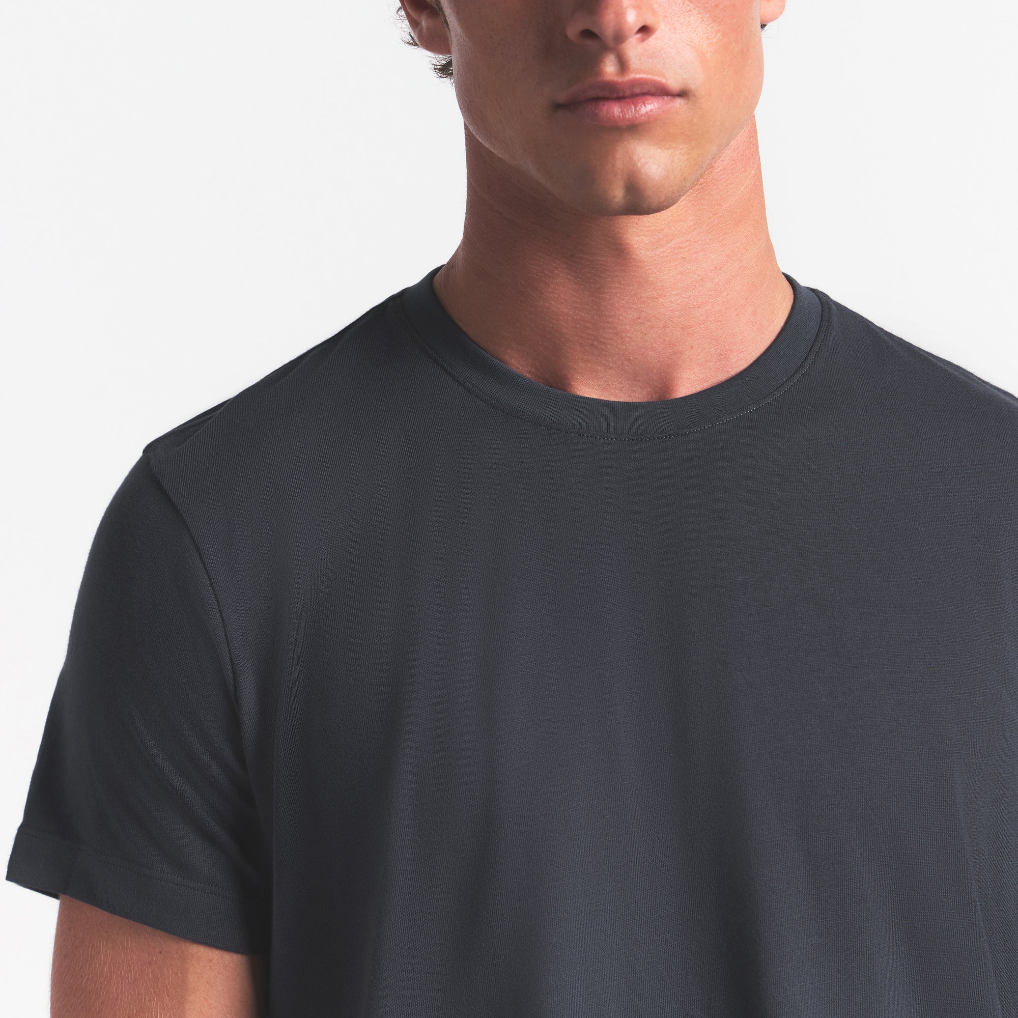 SKIMS COTTON MENS CLASSIC T-SHIRT | GRAPHITE