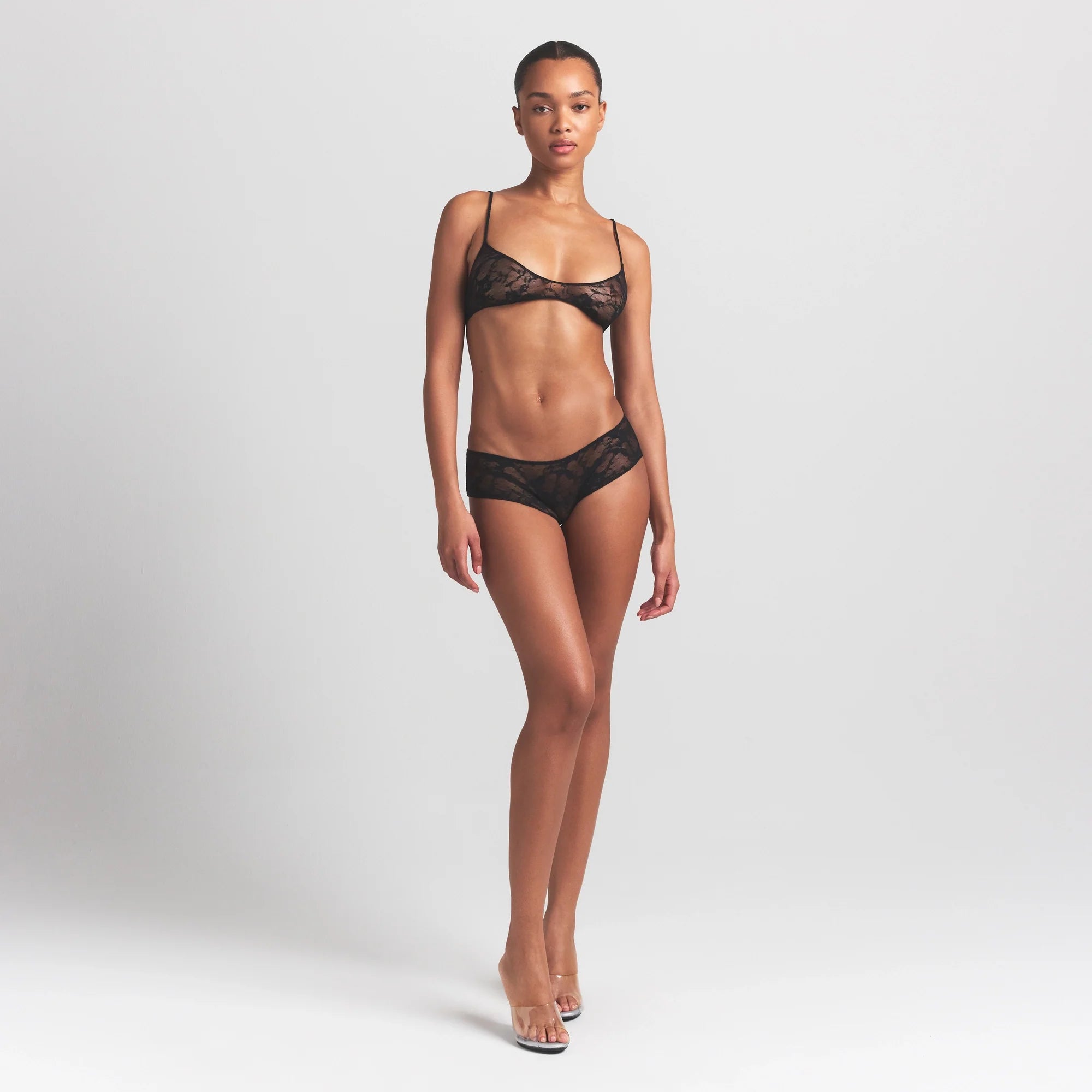 STRETCH LACE SKIMPY SCOOP BRALETTE | SOOT