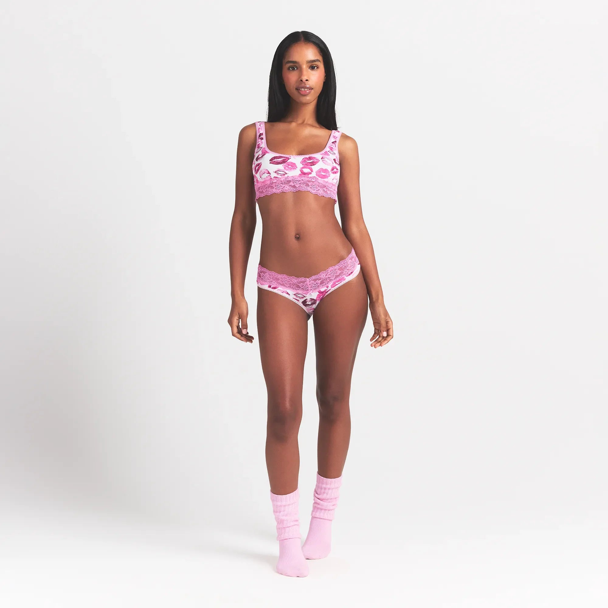LIGHTWEIGHT COTTON WIDE LACE BRIEF | PINK ALLOVER LIPSTICK
